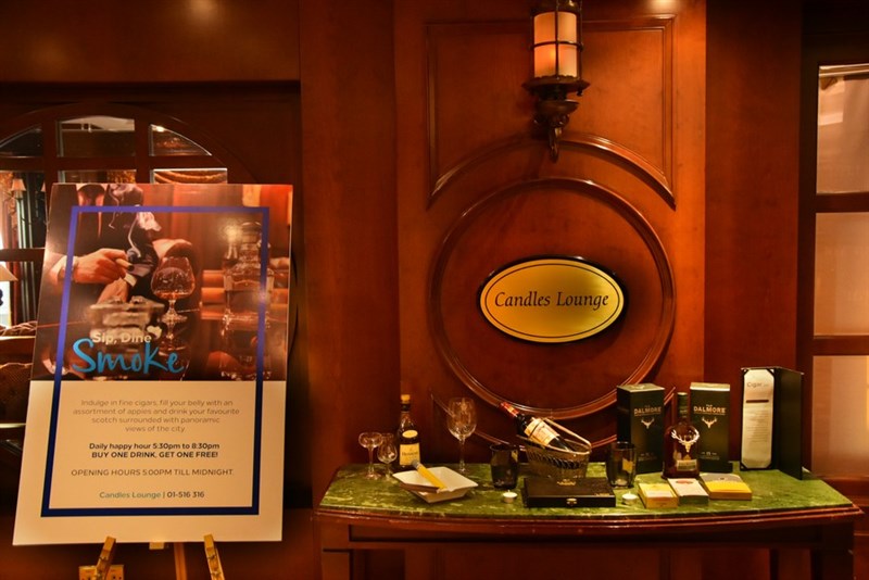 Smoky night at the Candles Lounge - Hilton Beirut Metropolitan Palace